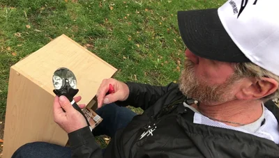 For pizza knives with plastic nubs, adjust your sharpening technique to accommodate them.