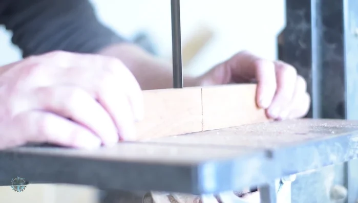 Shape the handles using a belt sander (wear gloves!).