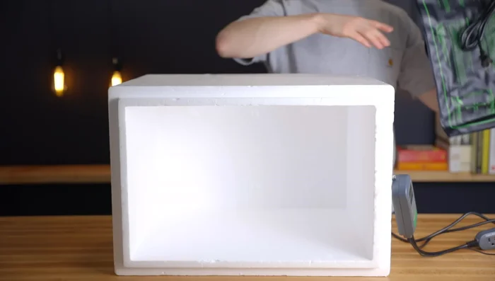 Plug the temperature controller into the wall.