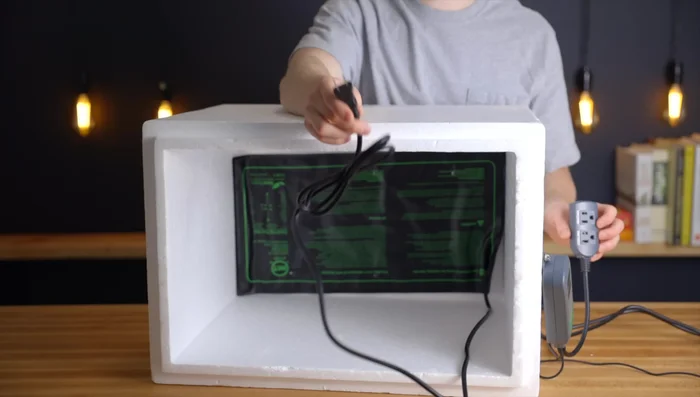 Plug the temperature controller into the wall.