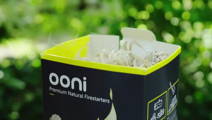 Continue to top up pellets little and often until the hopper is full. A full hopper will burn for 15 minutes.