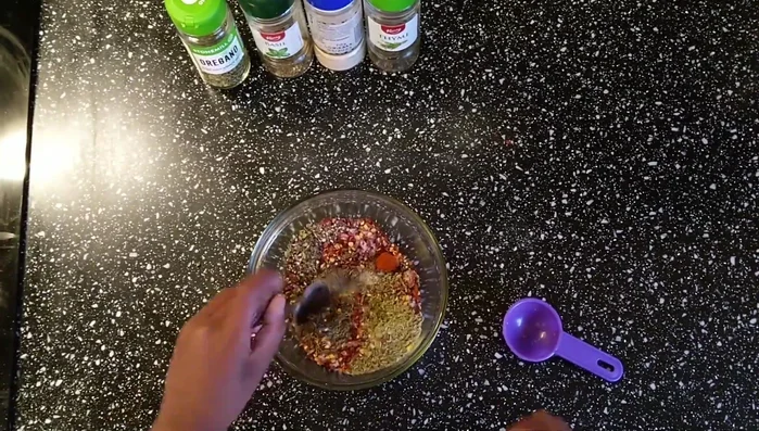 Combine all ingredients in a bowl.