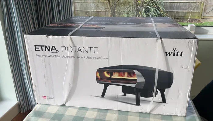 Witt Etna Rotante pizza oven box
