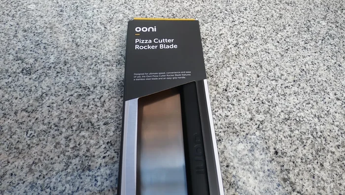 Ooni Rocker pizza cutter unboxing