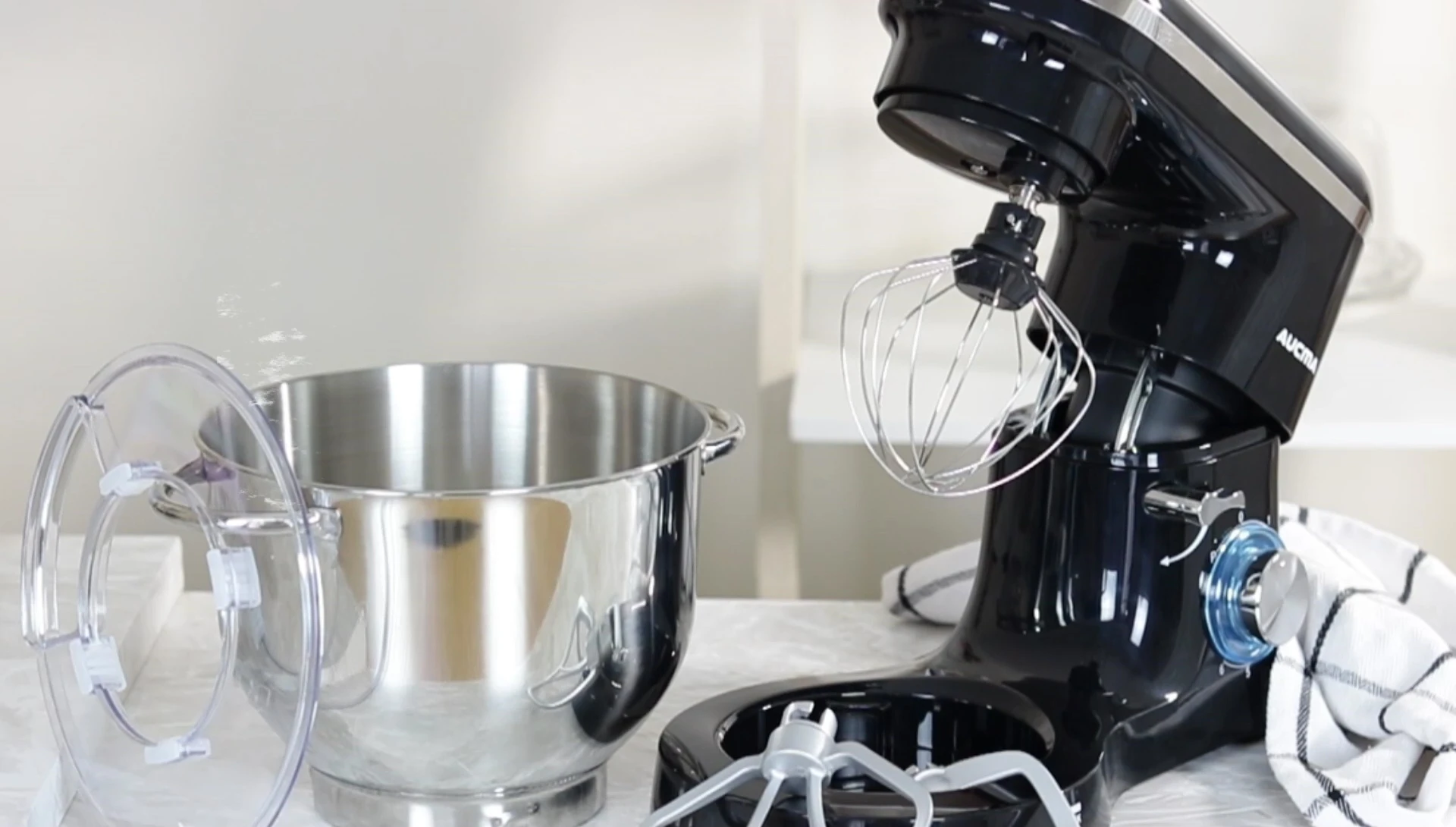 Oakmont SM1518 stand mixer review