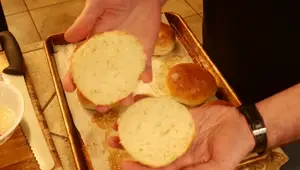 Vevor Spiral Dough Mixer Hamburger Buns: A Baker's Review