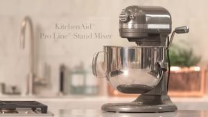 How to Use the KitchenAid Pro Line 7-Qt. Stand Mixer | Williams-Sonoma