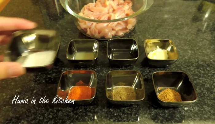 Fry the chicken: Cook the marinated chicken in a pan with oil for 12-15 minutes (boneless) or 8-9 minutes (boneless breast).