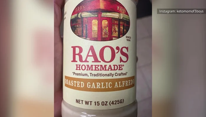 Rao's Homemade Roasted Garlic Alfredo sauce