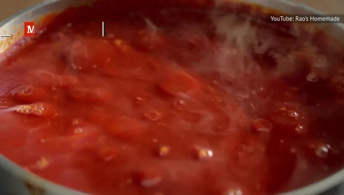 Rao's marinara sauce with pesto and cheese