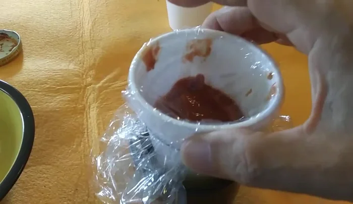 Optional: For stability and preventing spills in the refrigerator, place the double-layered cups inside a coffee cup.