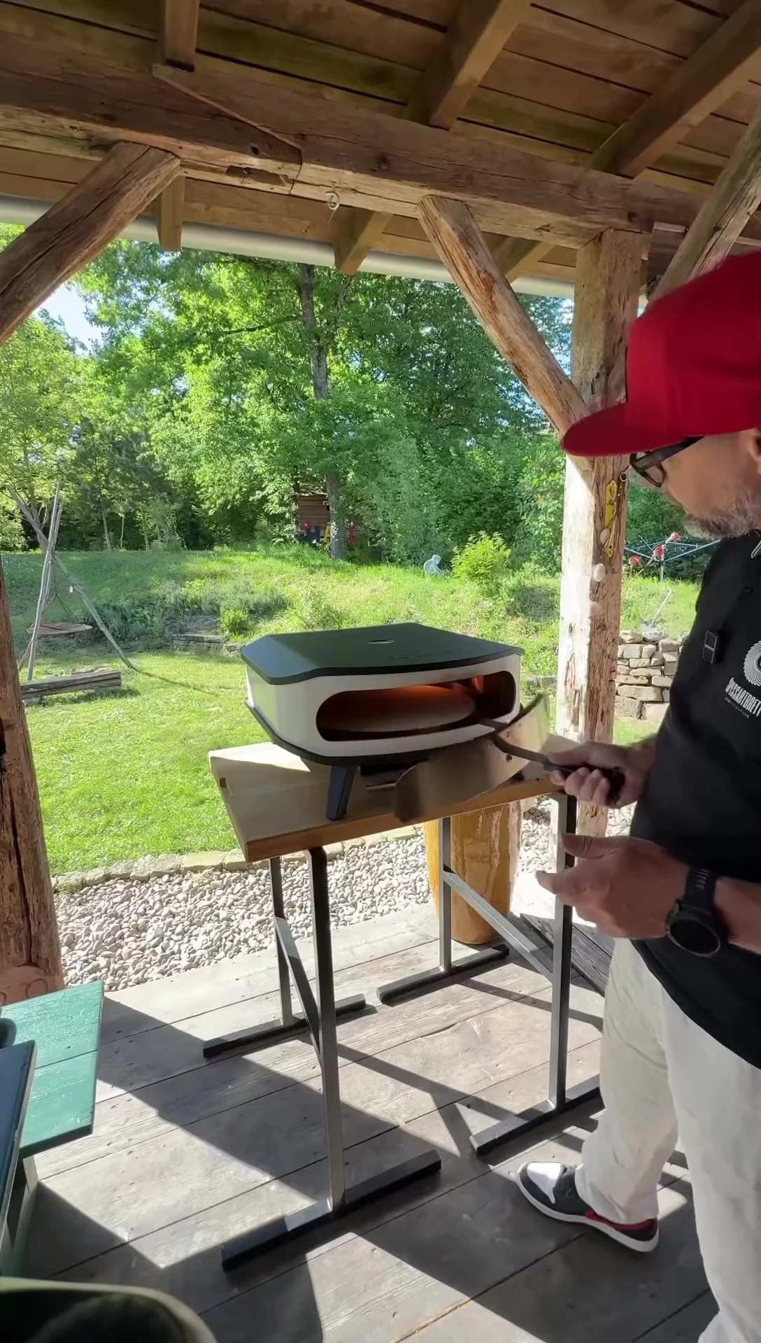 The rotating stone in action.