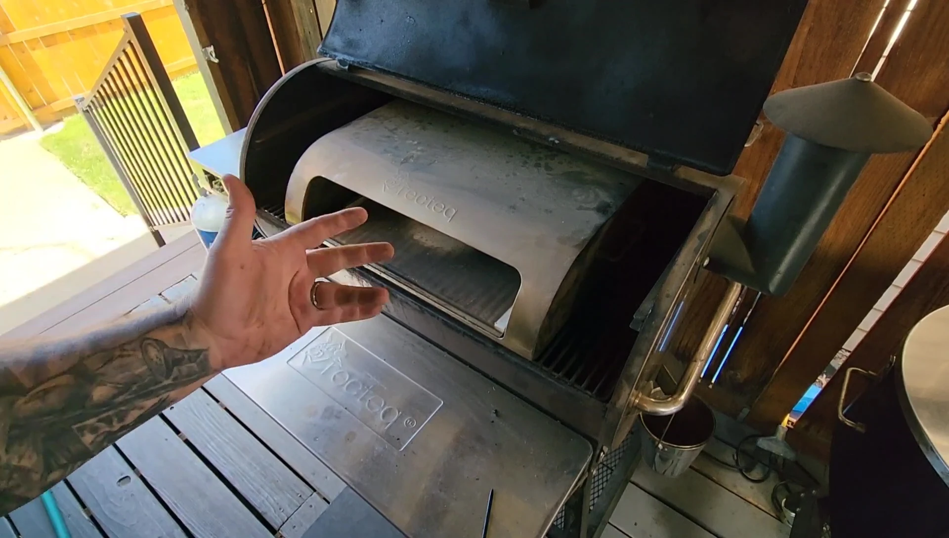 Preparing the unique spaghetti pizza