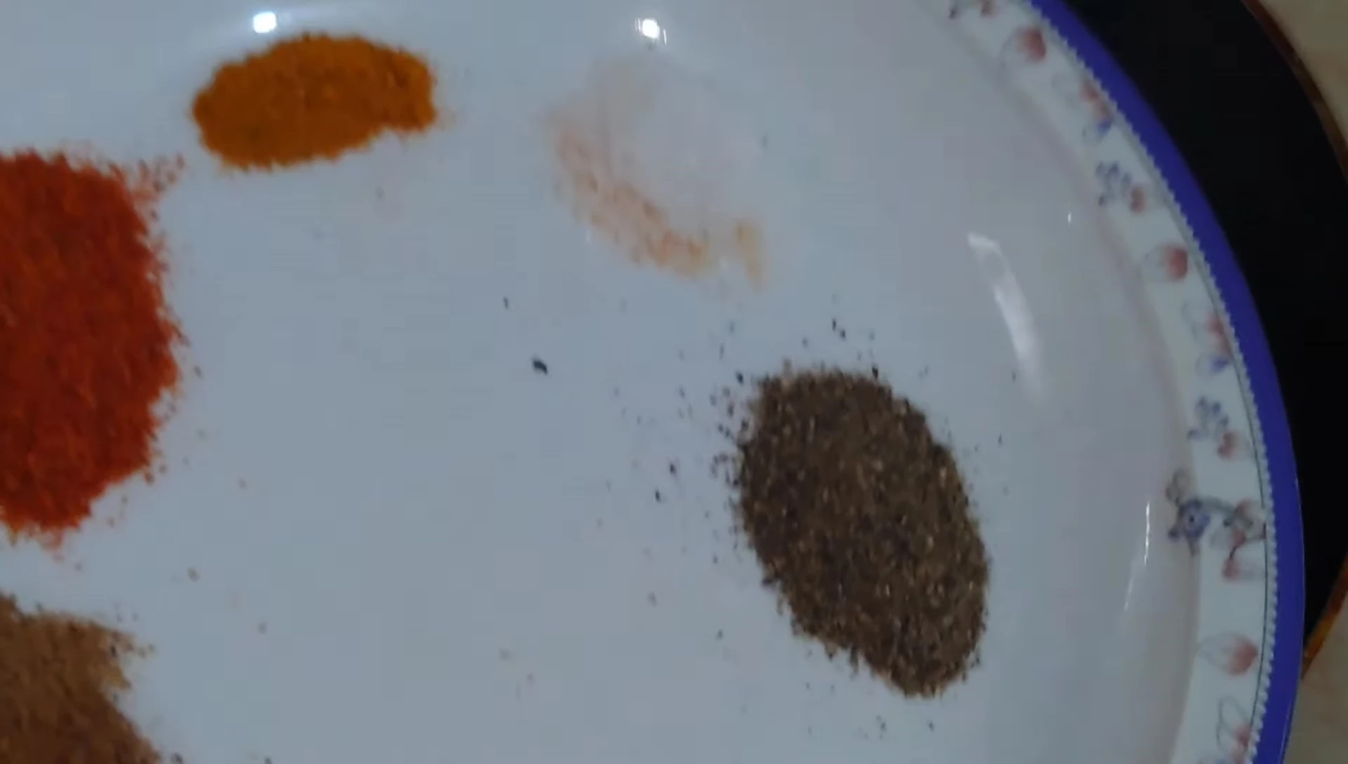 Measuring spices for the chicken marinade