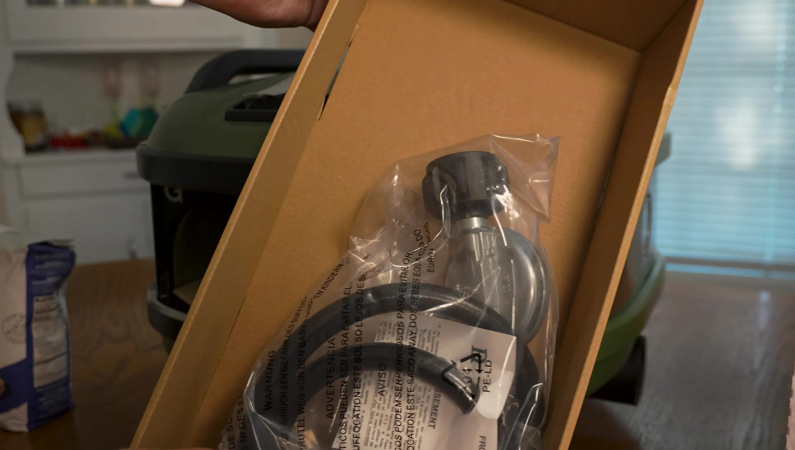 Propane hose attachment