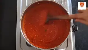 Homemade Onion-Garlic Free Pizza Sauce Recipe